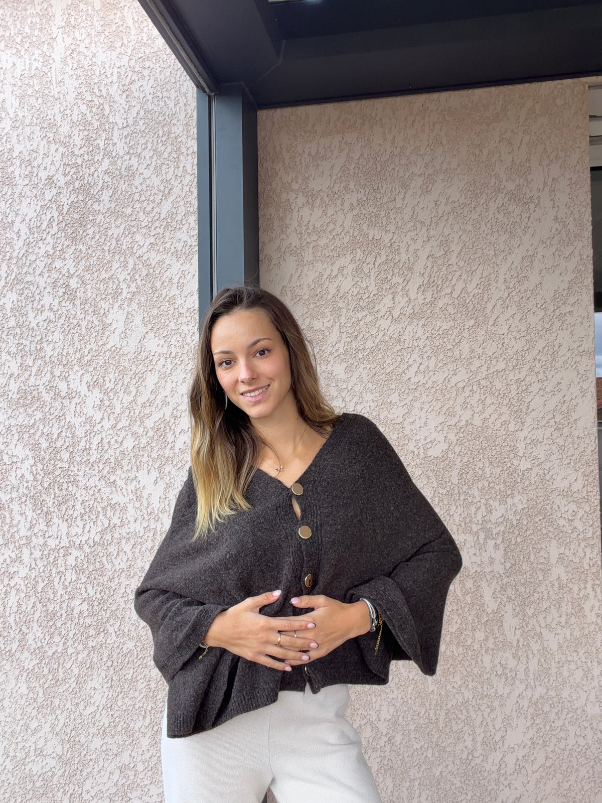 Pull CAPE kaki